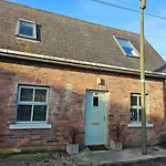 Cute D3 Cottage